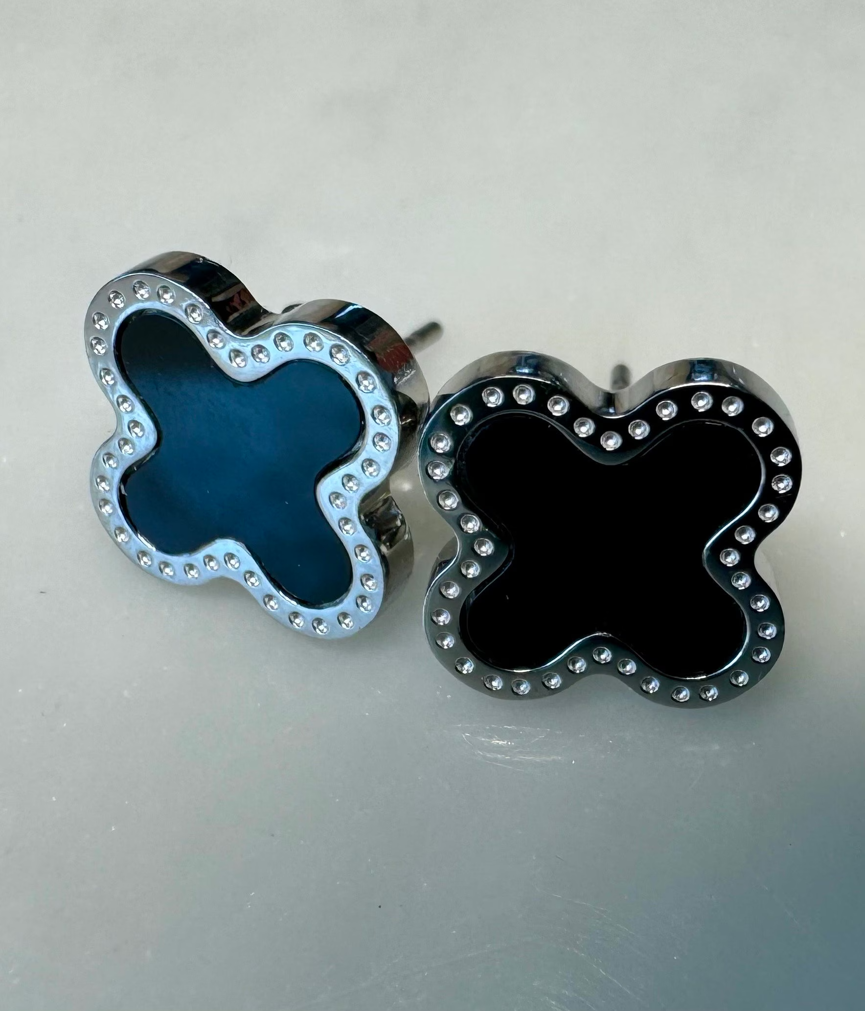 Kleeblatt Ohrringe 18 Karat Goldveredelung • Statement Ohrringe • Hochwertiger Edelstahl • Hyperallergen Frei