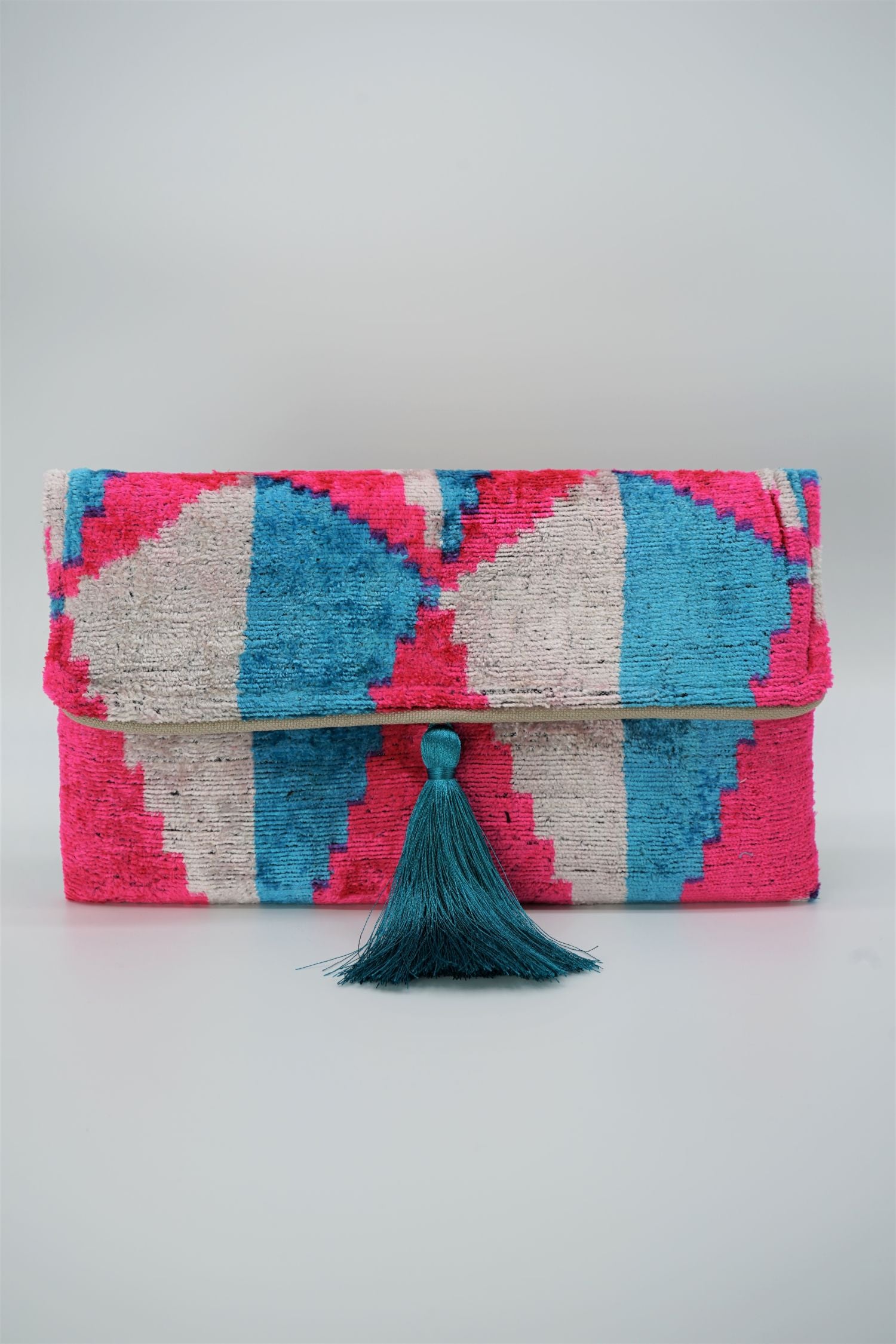 Clutch Seidensamt POP ROCK hellblau