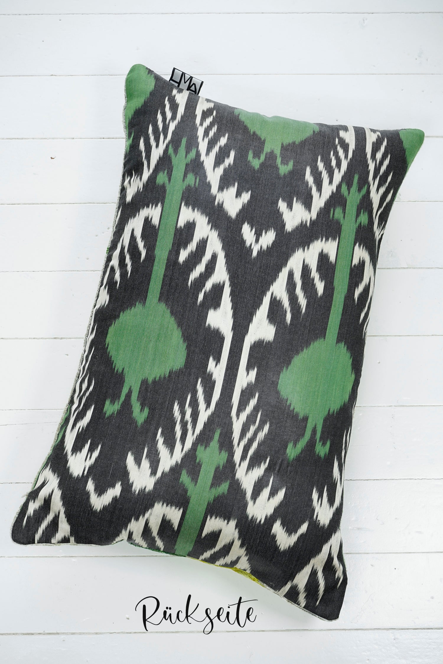 Seidensamt Kissen LOOPY LEMON gelb