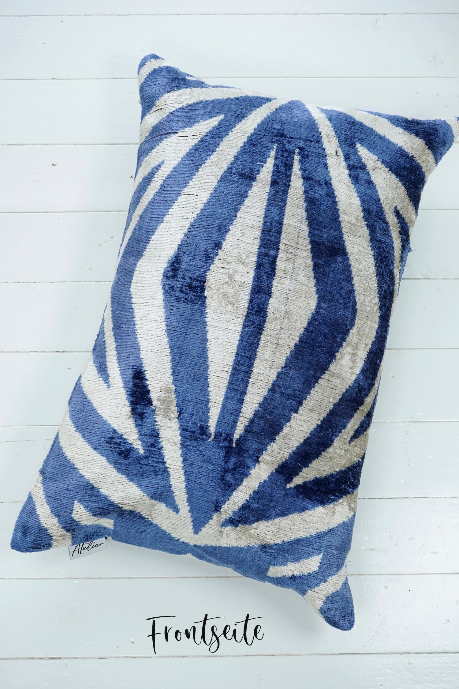 Seidensamt Kissen PULP FICTION blau