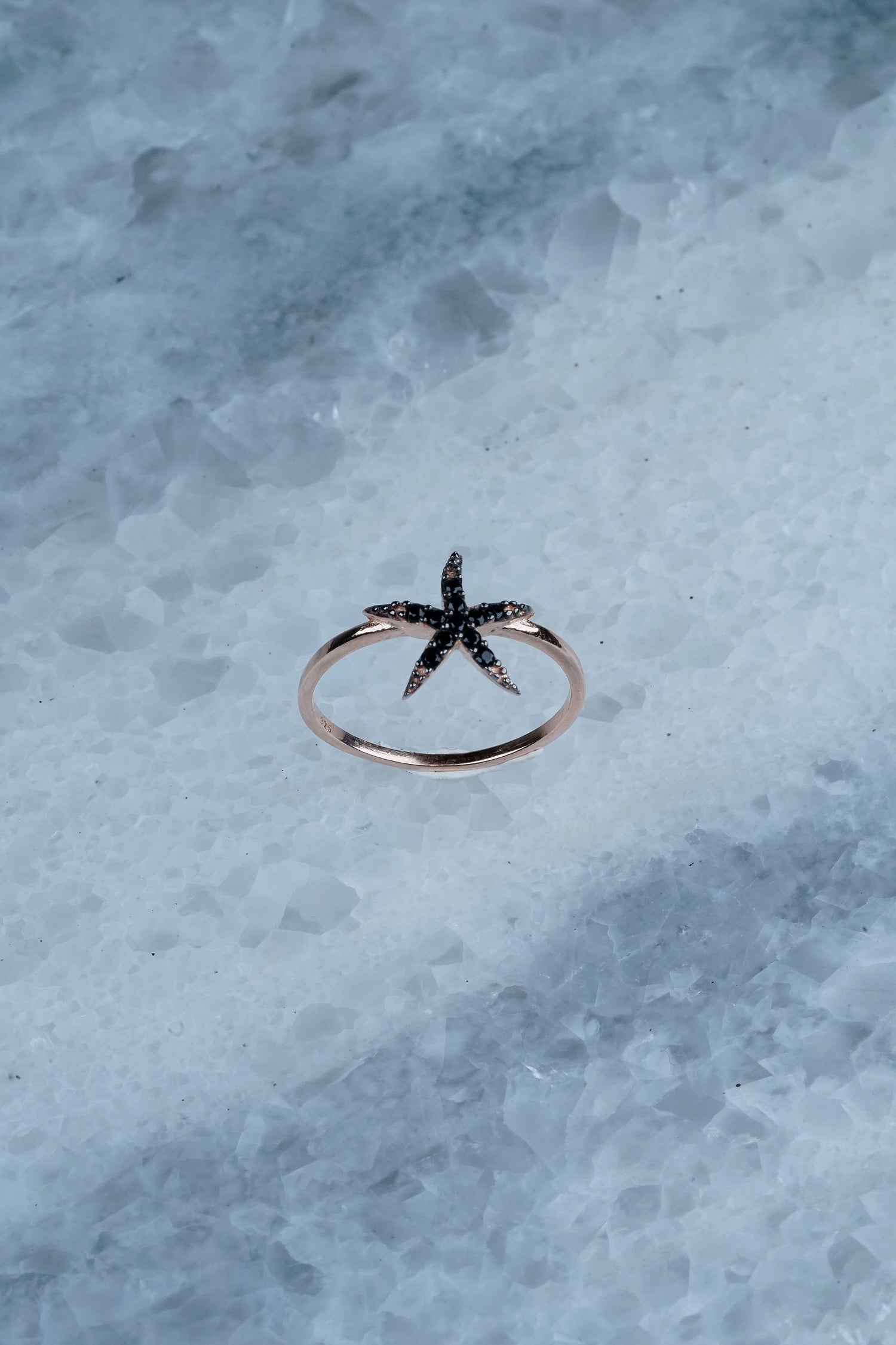 Ring BLACK STARFISH roségold