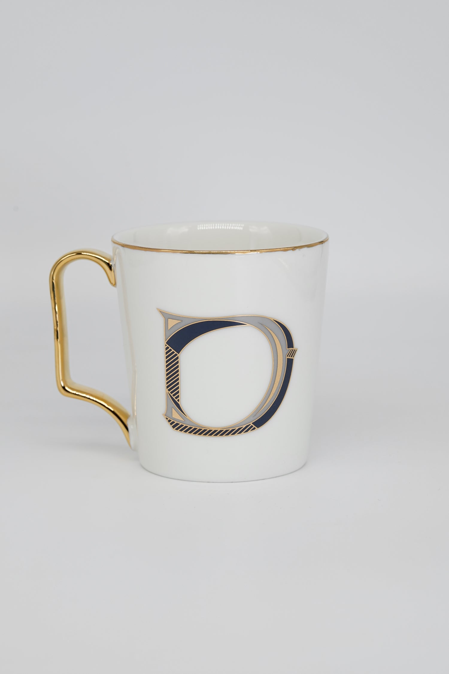 Buchstaben Tasse D