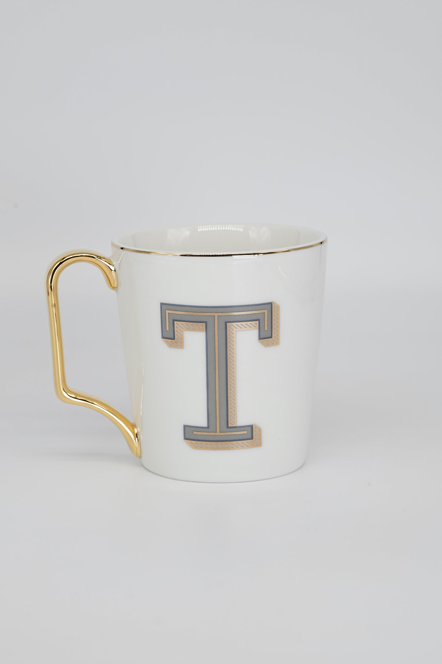 Buchstaben Tasse T