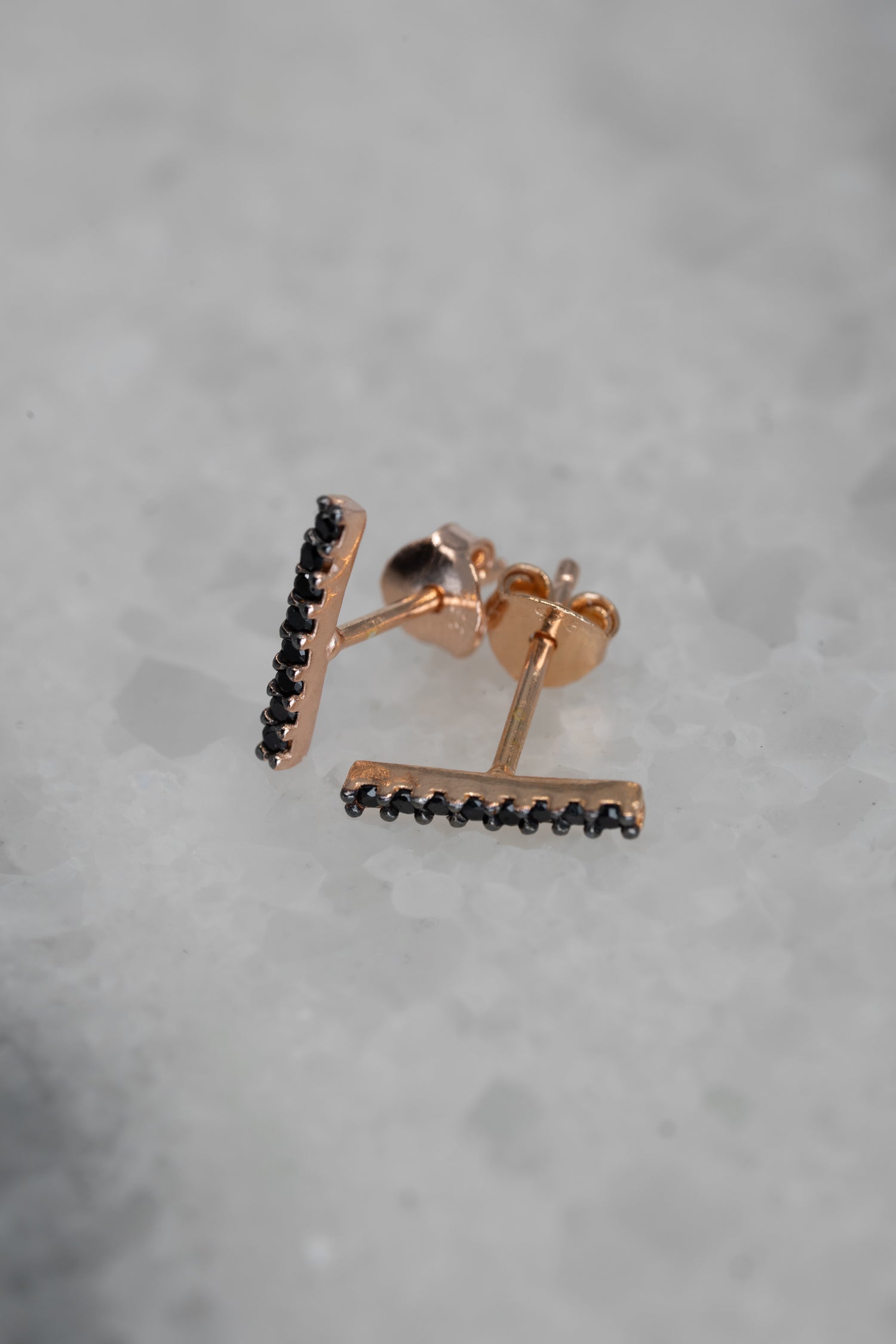 Ohrstecker BAR STUD roségold