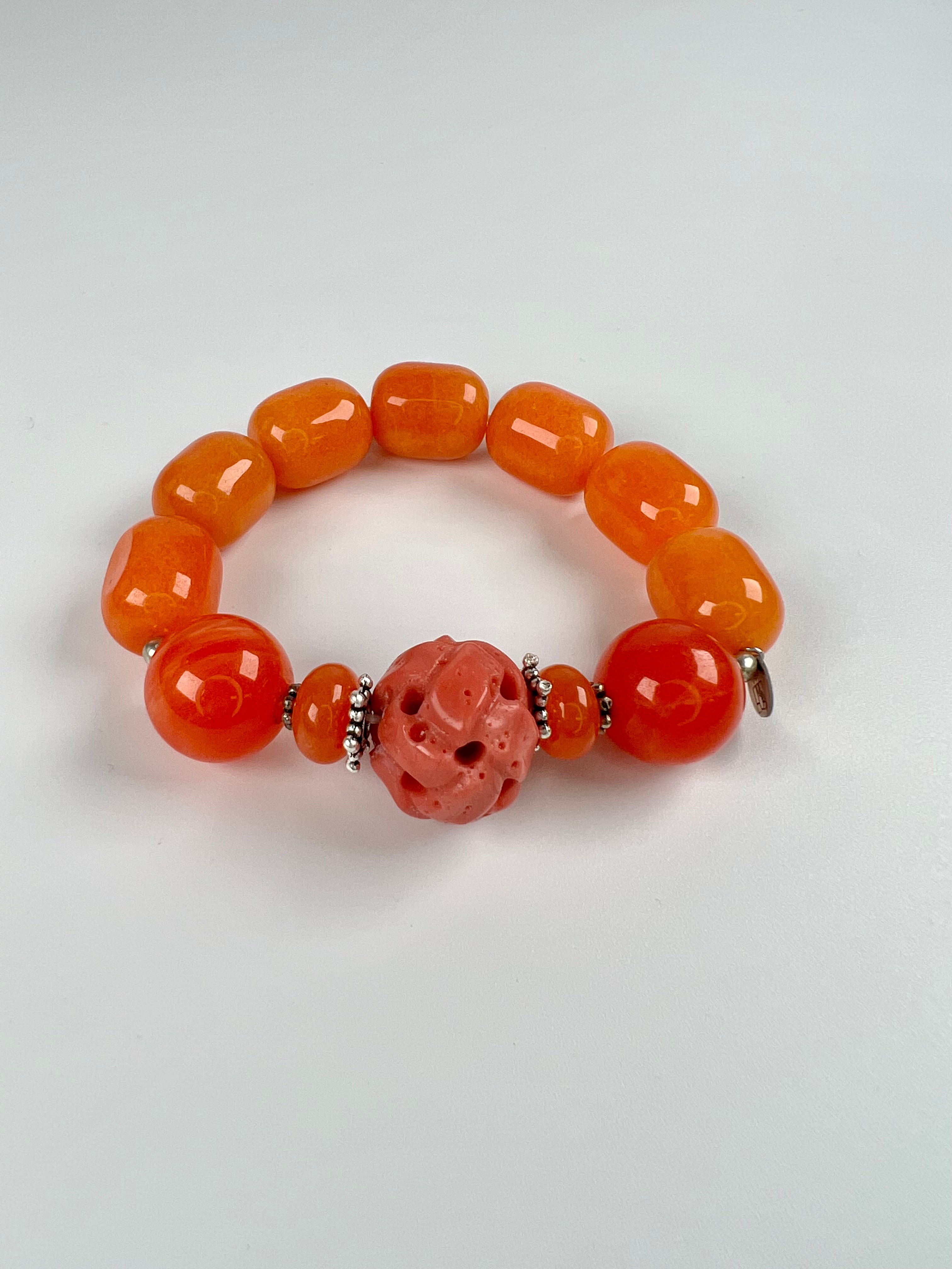 Armband aus Carneolen, Koralle mit Silber Elementen