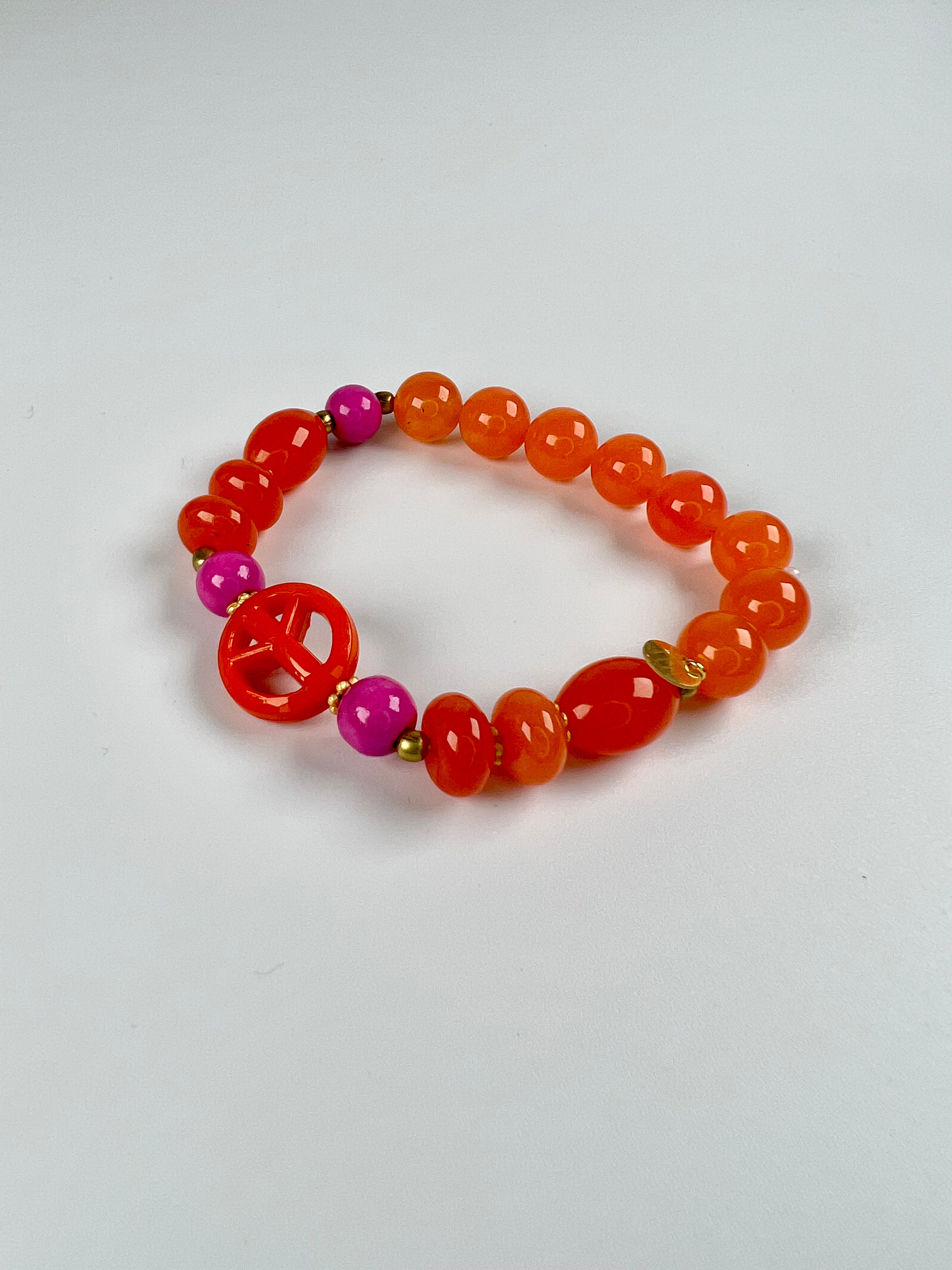 Unikat Armband aus Carneolen, Holzperlen und Goldelementen