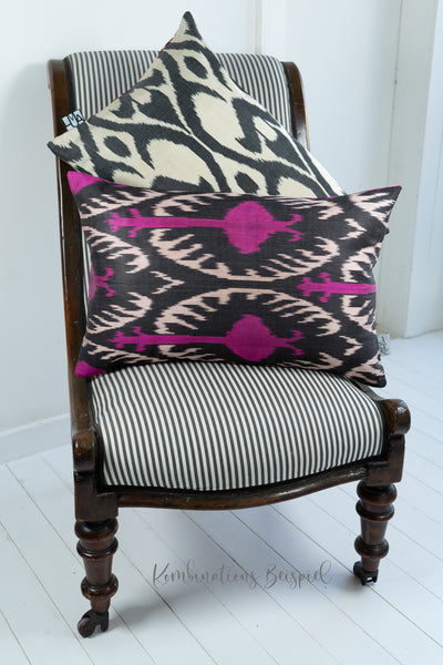 Seidenkissen UNTITLED PINK schwarz